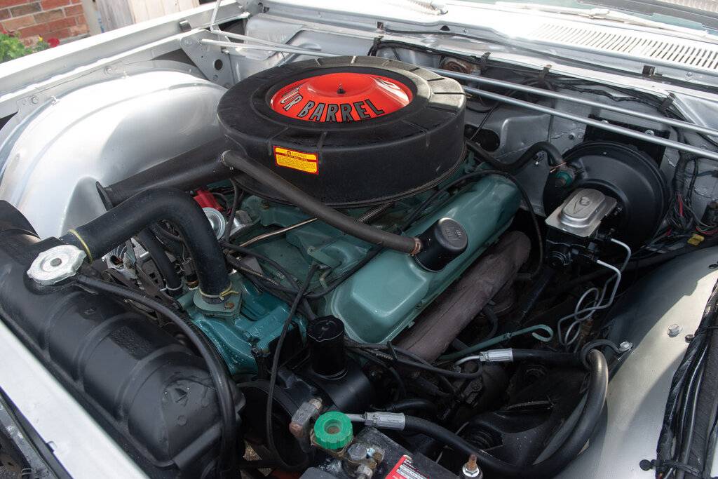 1968 Chrysler 300 Engine Bay.002.jpg