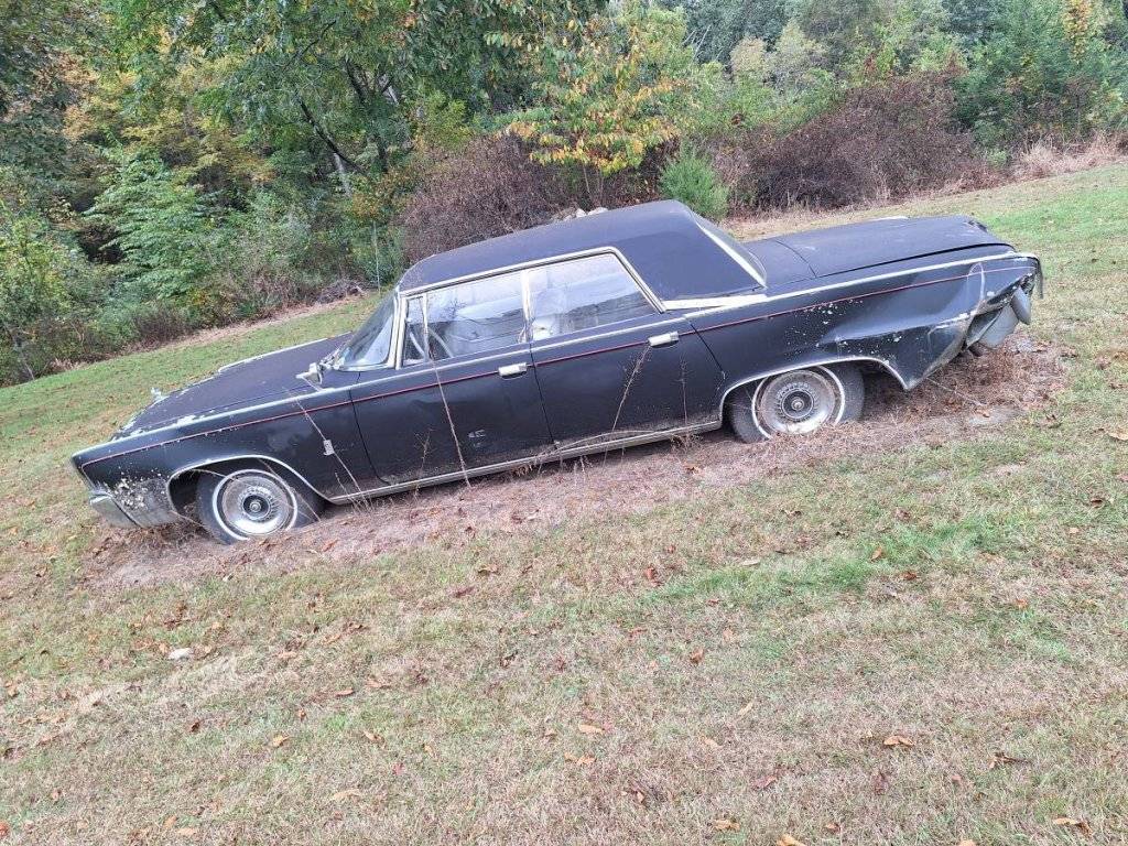 NOT MINE 1964 Imperial Crown 4dr Hardtop Parts Car 1,200