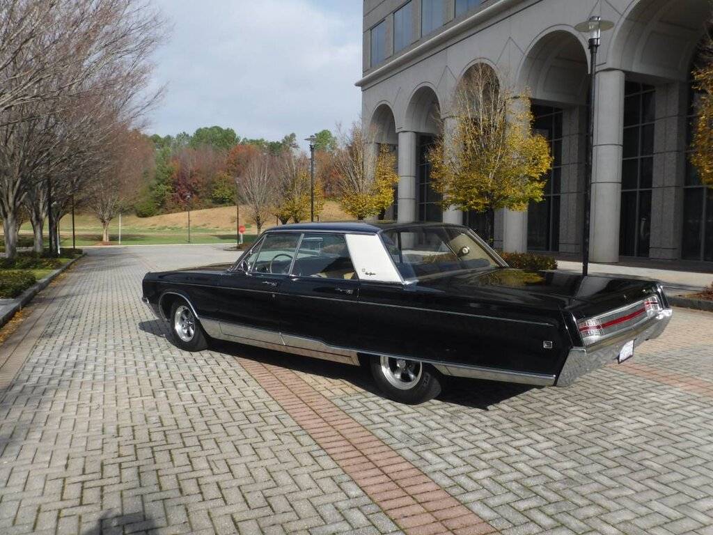 SOLD Not Mine 1968 Chrysler New Yorker 4dr Hardtop 440 TNT 13,500