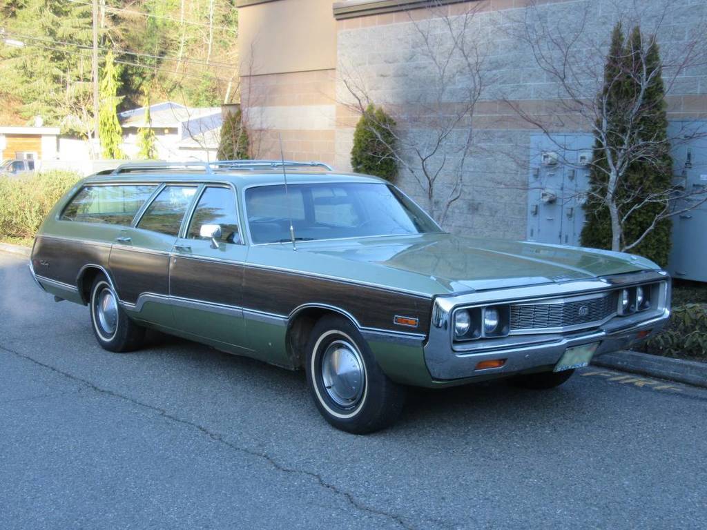 For Sale NOT MINE 1971 Chrysler Town & Country Wagon 9