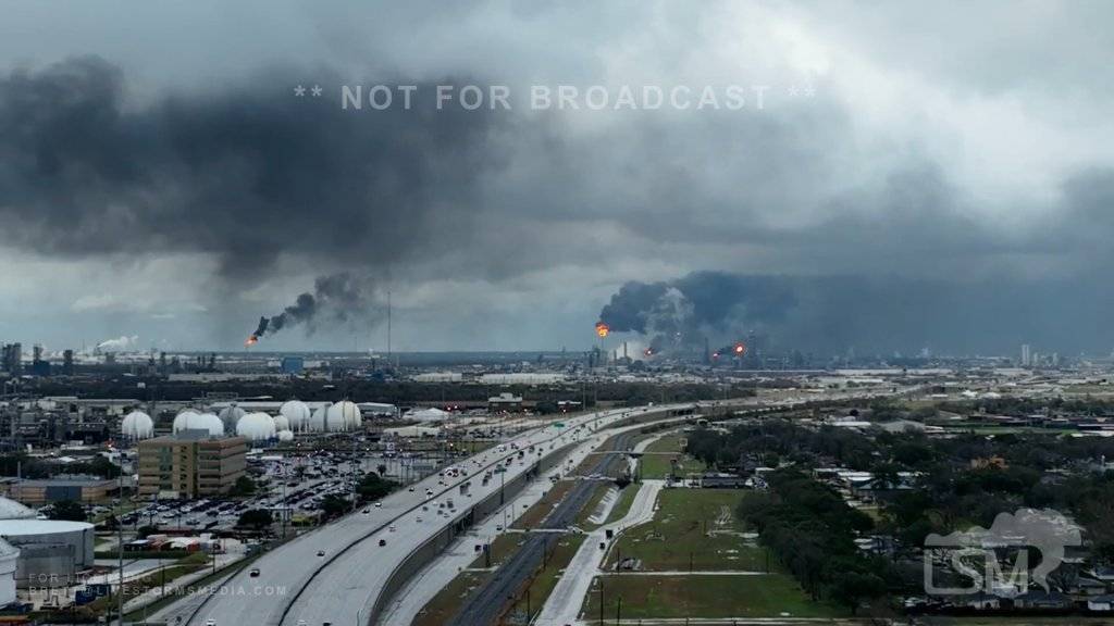 01-24-23 Deer Park TX Tornado flips train - Regineries flaring after hit by tornado - Drone.002.jpg