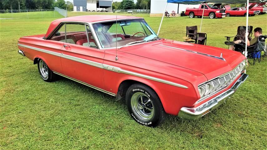 010-1964-plymouth-sport-fury-red-front-right.jpg?fit=around%7C770:481.jpg