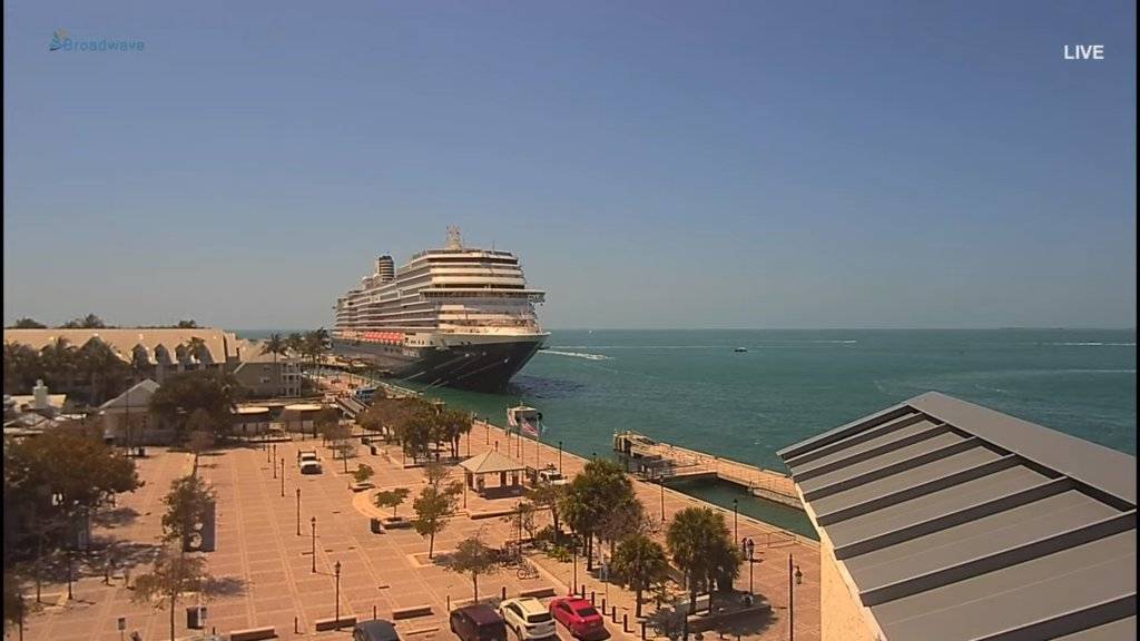 03-19-22.LIVE Mallory Square Key West Florida.Cruise.Ship.jpg