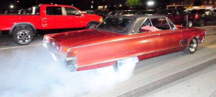 051819 Papas Cruise Night.jpg