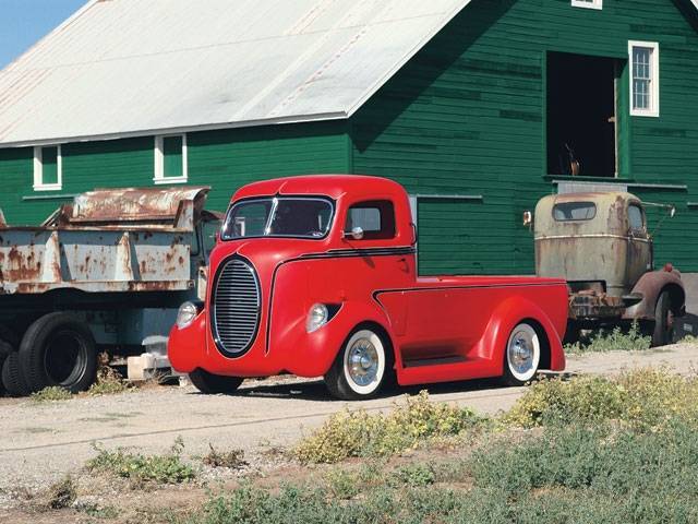 0607clt_04_z-1940_ford_front.jpg