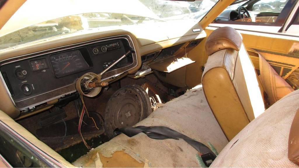 07-1973-dodge-polara-in-california-wrecking-yard-photo-by-murilee-martin.jpg