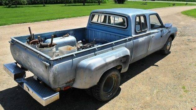 080816-Barn-Finds-1979-Datsun-620-Pickup-2-630x354.jpg
