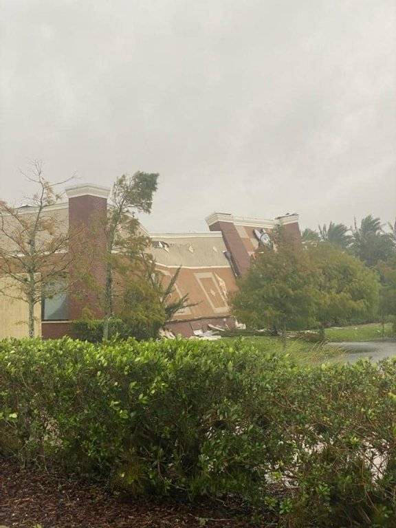 09-29-22.Hurricane IAN Chuck E Cheese in the Pavillion Port Orange FL.jpg