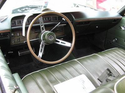 128049 2012 steering wheel.jpg