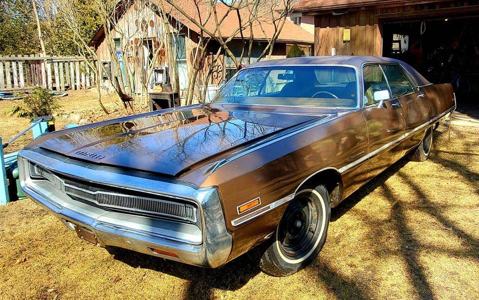 NOT MINE 1971 Chrysler 300 4dr Hardtop CA12,000 Oshawa, Ontario