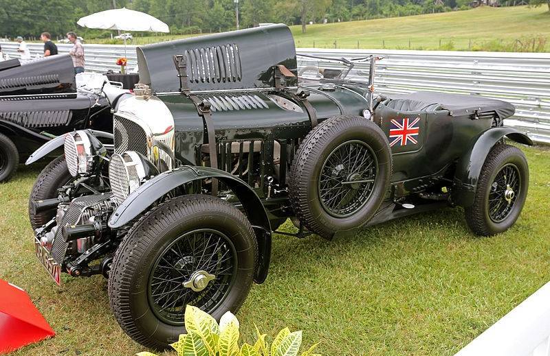 1929_Birkin_Blower_Bentley_(Ralph_Lauren's)_at_Lime_Rock_2014.jpg