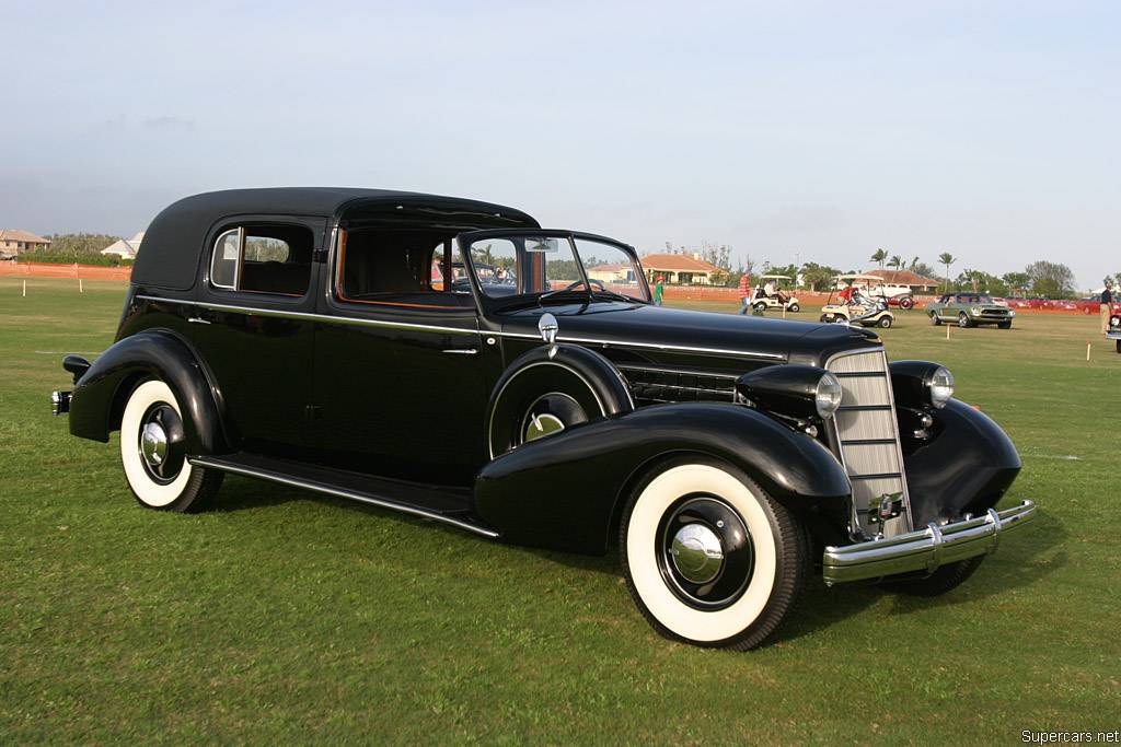 1935_Lincoln_ModelK2.jpg