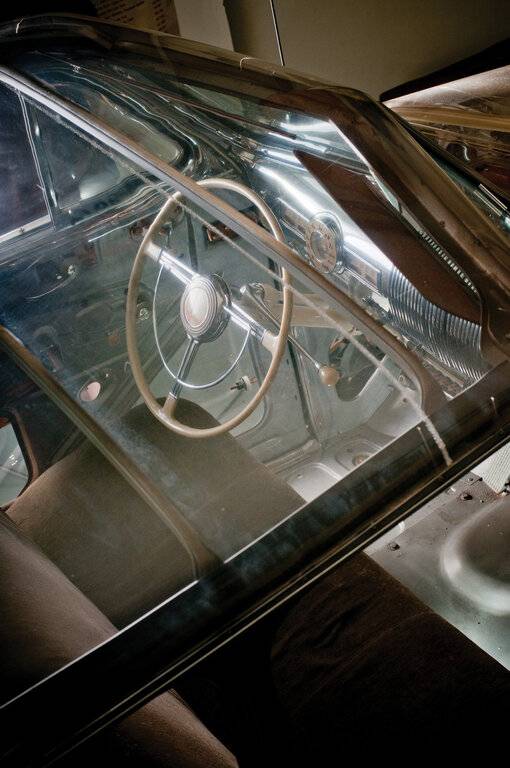 1939-Pontiac-Plexiglas-Deluxe-Six-Ghost-Car-62.jpg