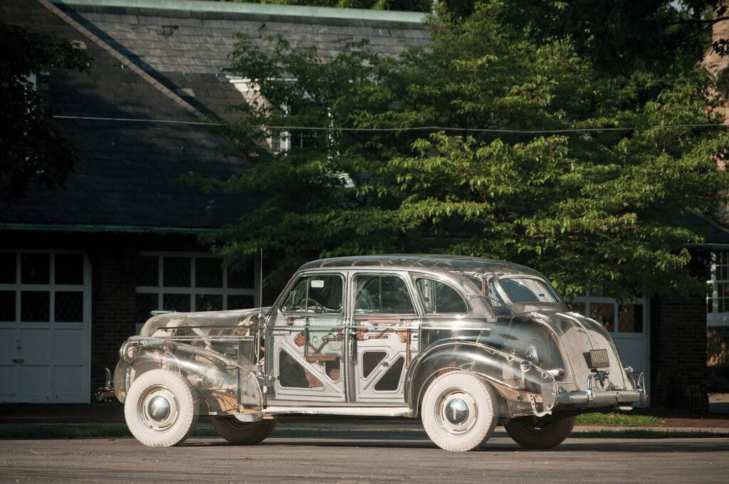 1939-Pontiac-Plexiglas-Deluxe-Six-Ghost-Car-711.jpg