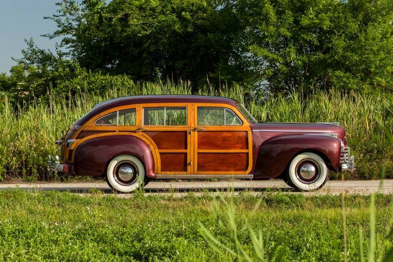 1941ChryslerTownandCountry_03_1000.jpg