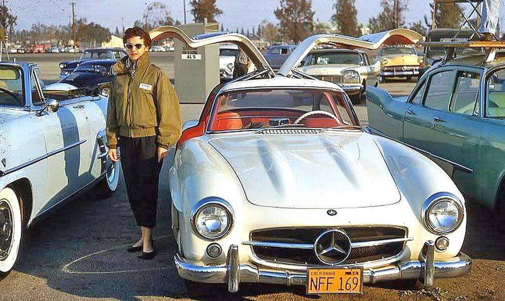 1950s-Mercedes-Gullwing-1080x644.jpg