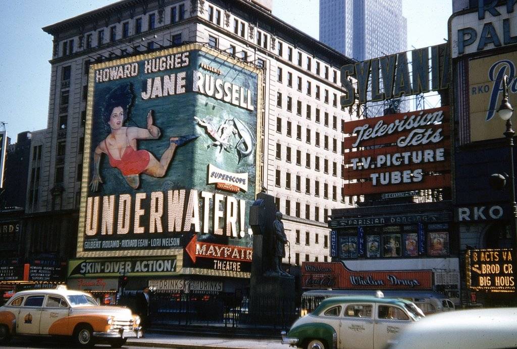 1955-Jane-Russell-in-Underwater-presented-by-Howard-Hughes-M.jpg