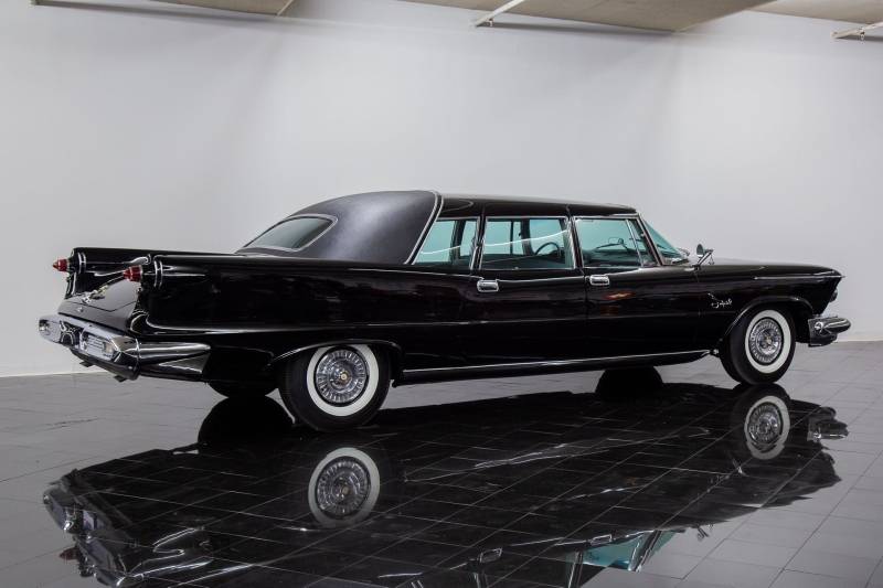 1958-imperial-crown-limousine-by-ghia.jpg