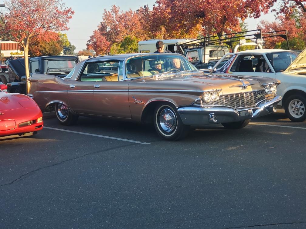 1960 imperial cars and coffeee 11 23.jpg