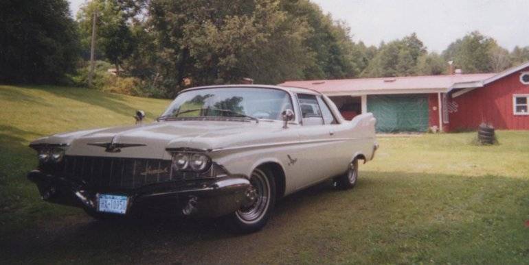 1960 White 1960 Imperial.jpg