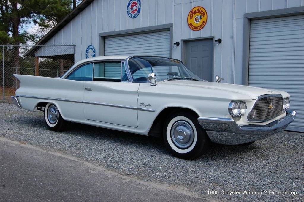 1960 Windsor 2 Door (1).jpg