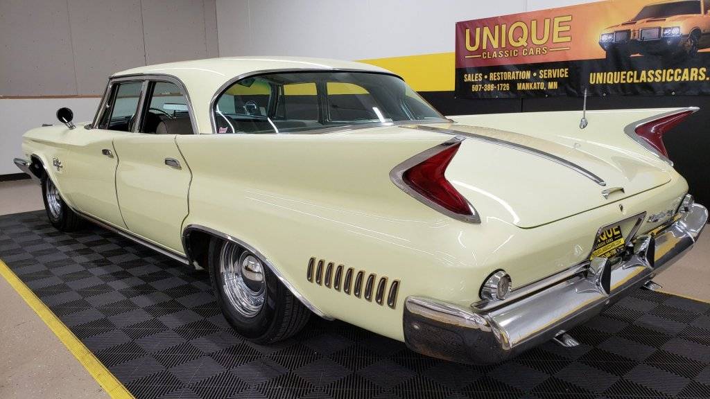 1960_Chrysler_New_Yorker (1).jpeg