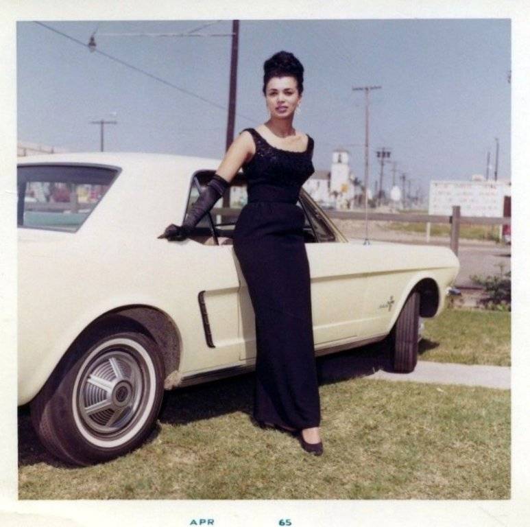 1960s Women With Their Cars (32).jpg