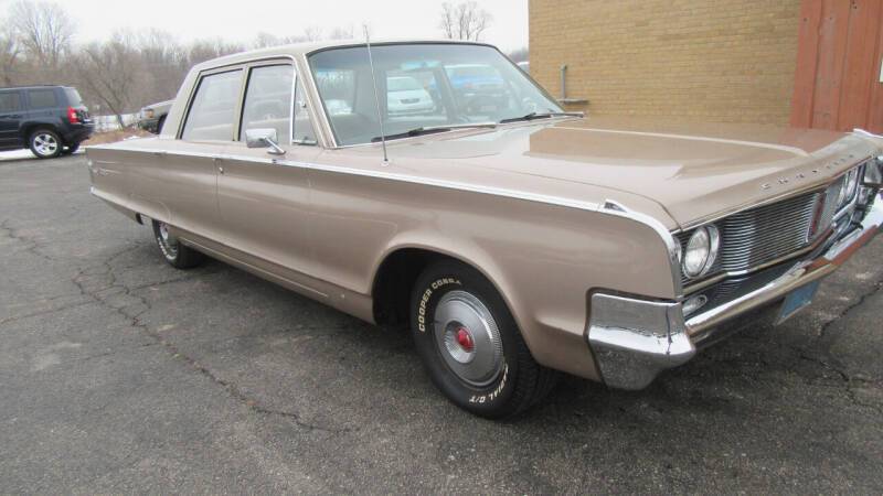 1965-chrysler-newport (1).jpg