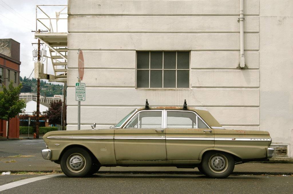 1965-Ford-Falcon-Sedan. - 03.jpg