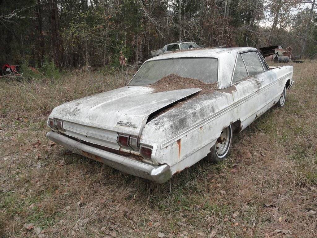 1965 Plymouth Sport Fury 383 4spd $3.5k (Sharon).003.jpg