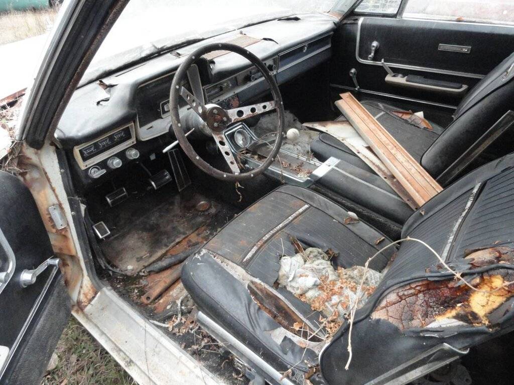 1965 Plymouth Sport Fury 383 4spd $3.5k (Sharon).004.jpg