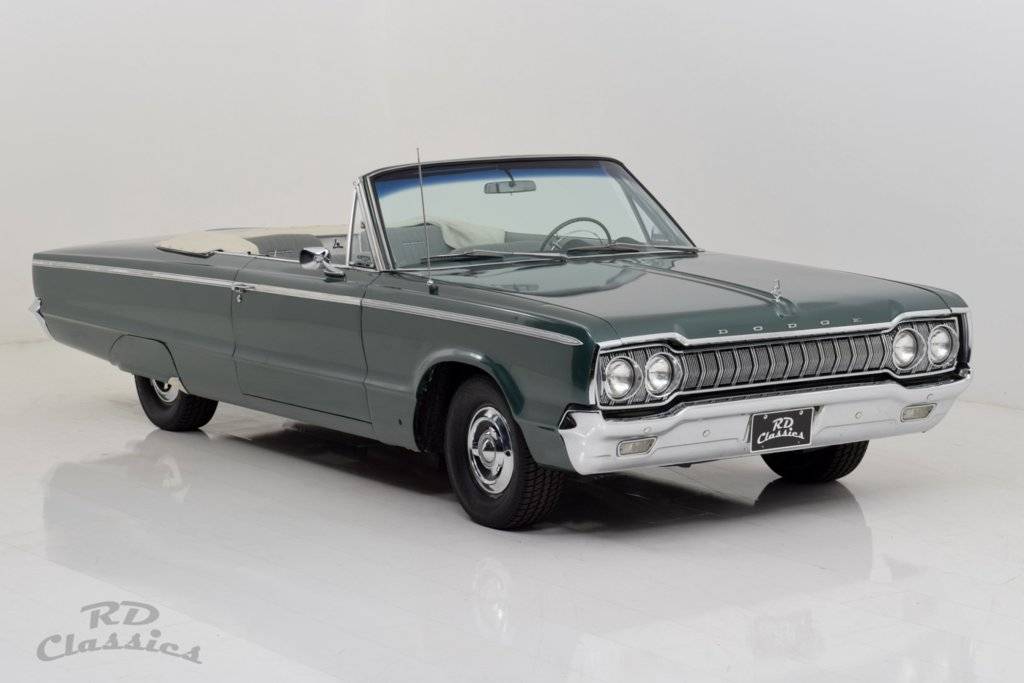 1965_Dodge_Custom_880_Convertible.jpg
