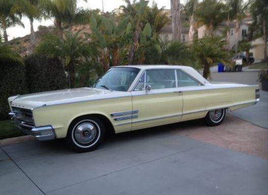 1966-Chrysler-300-Two-Door-Hardtop-Front.jpg