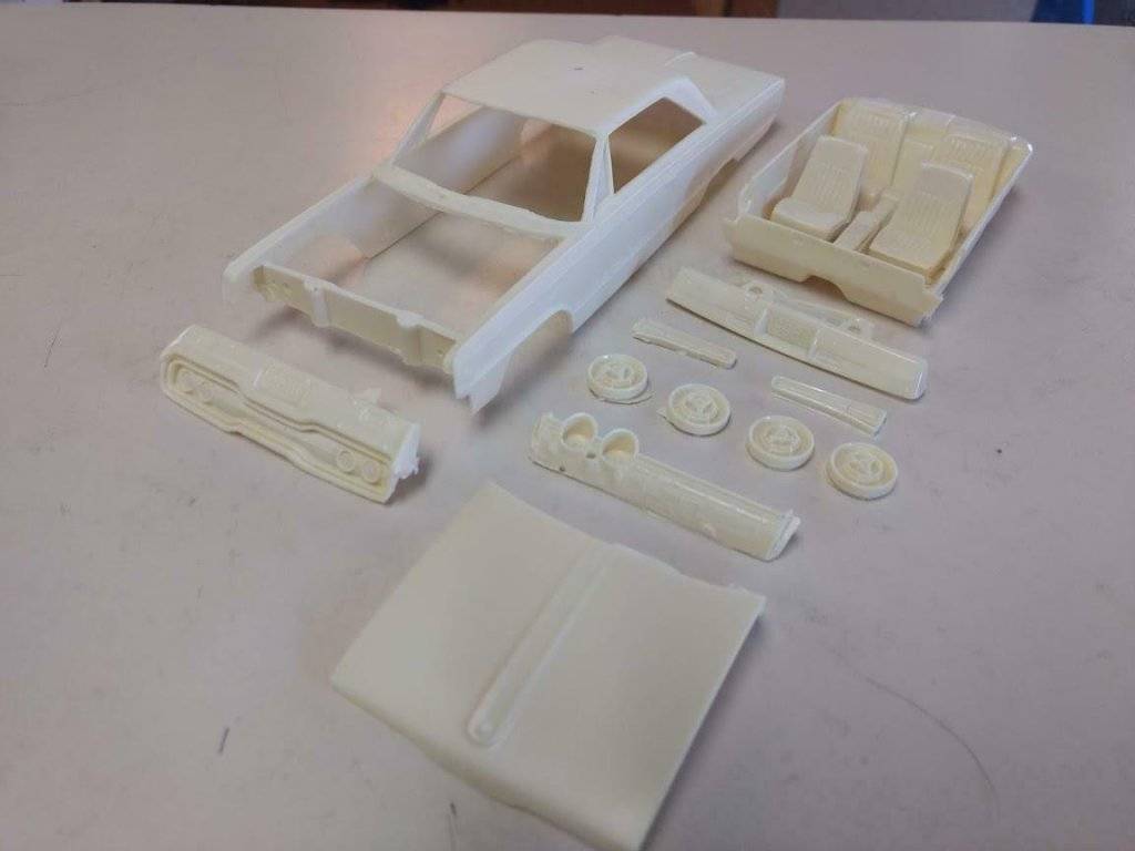 1966 Dodge Monaco.jpg