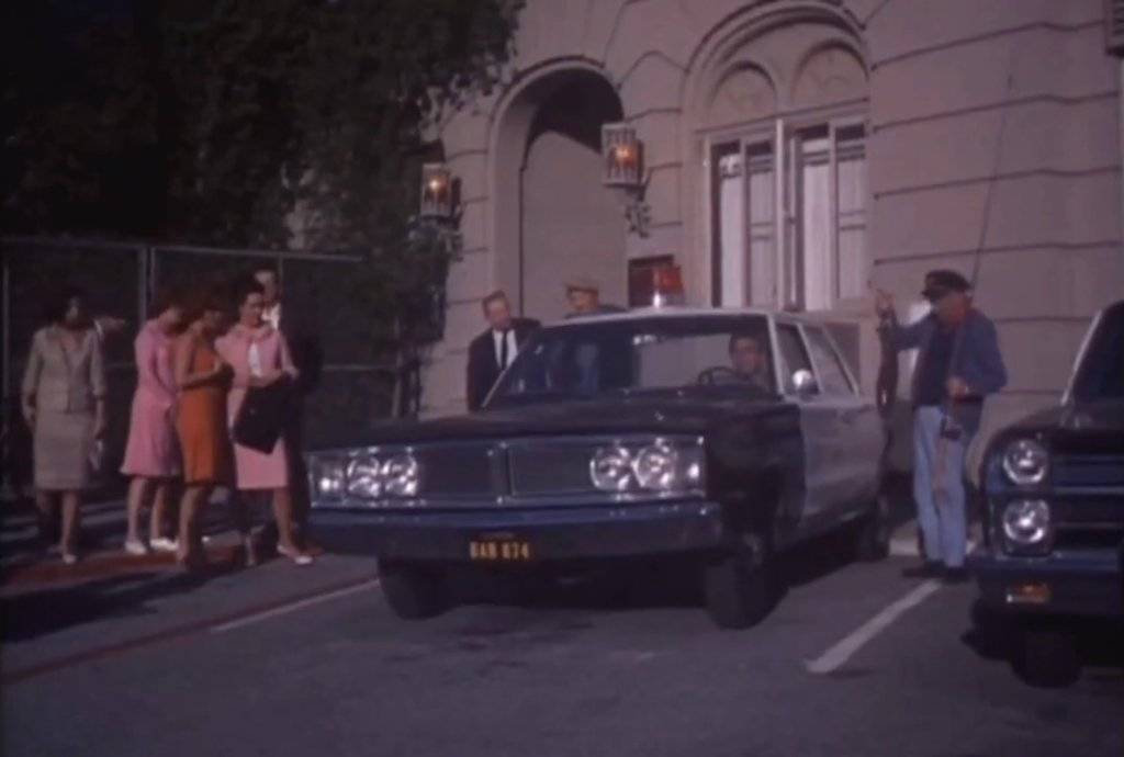 1966 The Swingers with Ann Margret.01.jpg