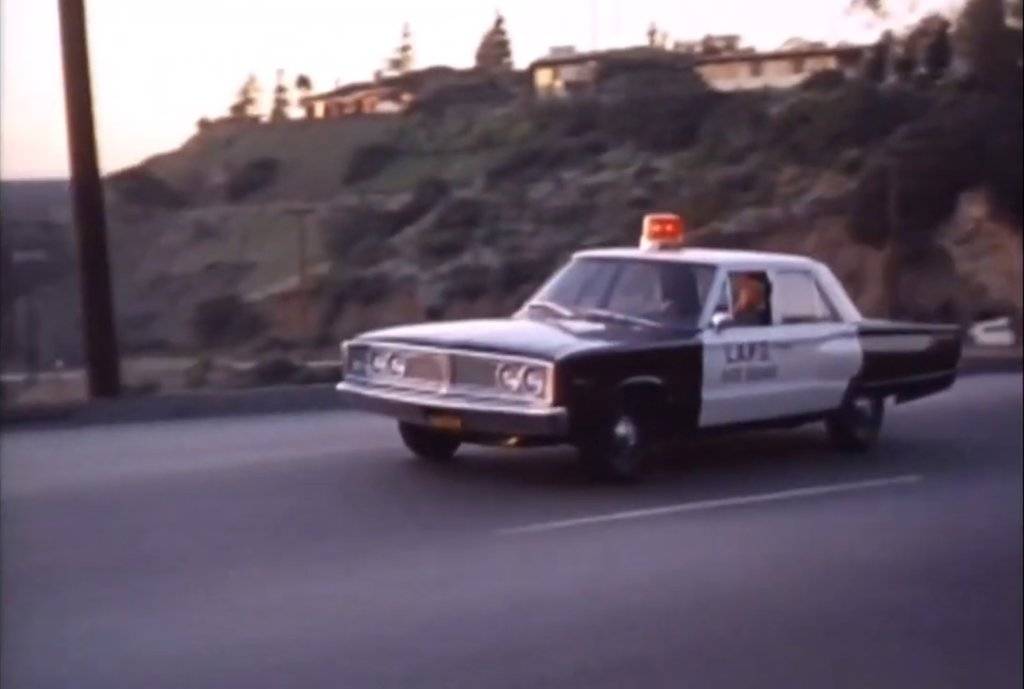 1966 The Swingers with Ann Margret.02.jpg