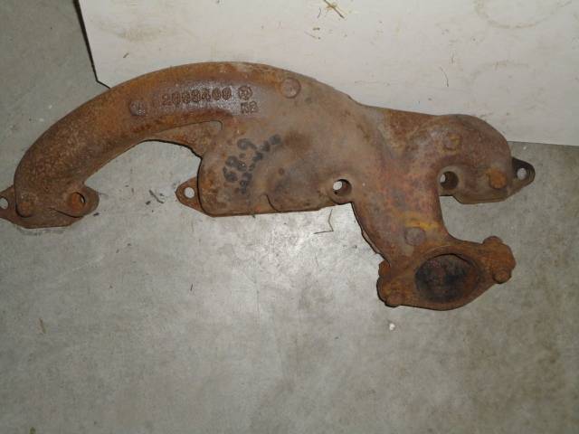 1967 440HP manifolds 1 July 2016 014.JPG