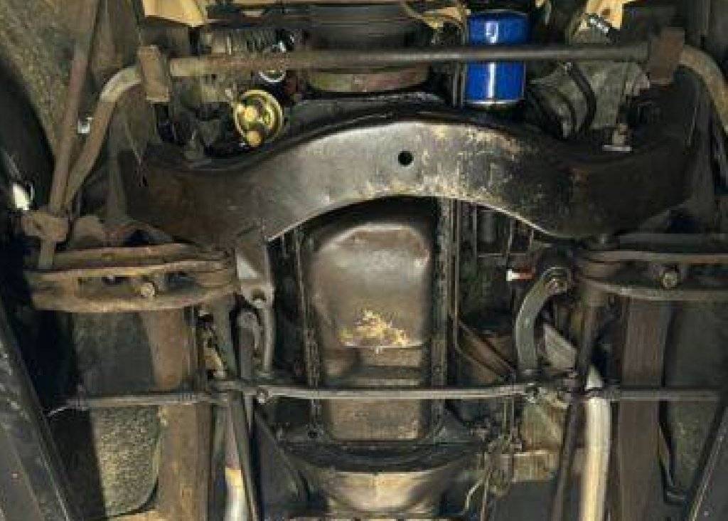 1967 Chrysler New Yorker - $19,900.Jacked.Oil.Pan.jpg