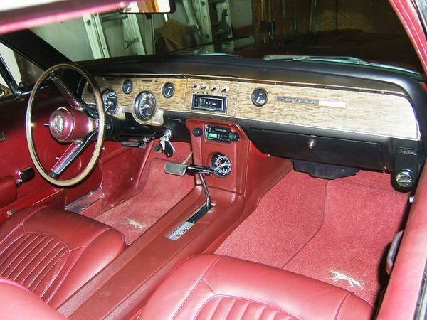 1967-Mercury-Cougar-XR7-interior.jpg