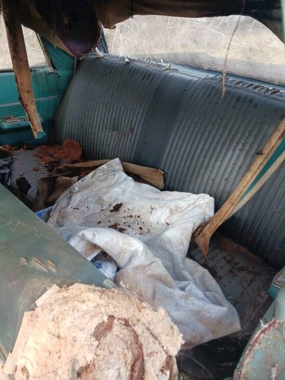 1967 Plymouth Fury 1 2dr 383 3 speed on column.010.jpg