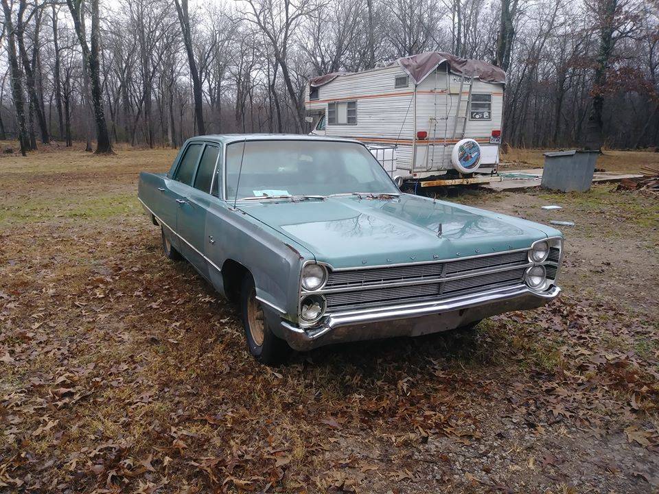 1967 Plymouth Fury I 4dr FB Marketplace.in Flippin, AR.001.jpg