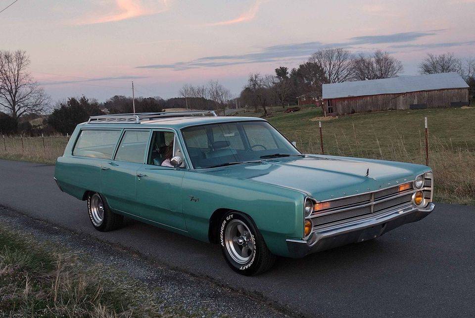 1967 Plymouth Fury II Station Wagon 440HP.001.jpg