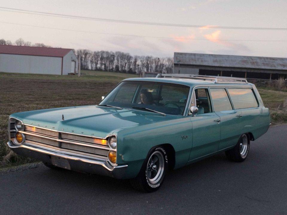 1967 Plymouth Fury II Station Wagon 440HP.008.jpg