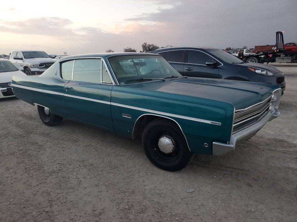 1967 Plymouth Fury III 2dr Fastop  PX23G8R118387 BB Auto.004.jpg