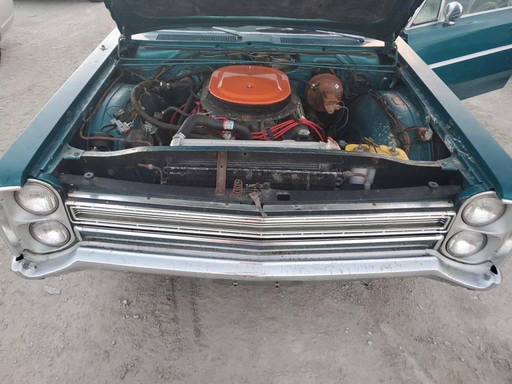 1967 Plymouth Fury III 2dr Fastop  PX23G8R118387 BB Auto.010.jpg