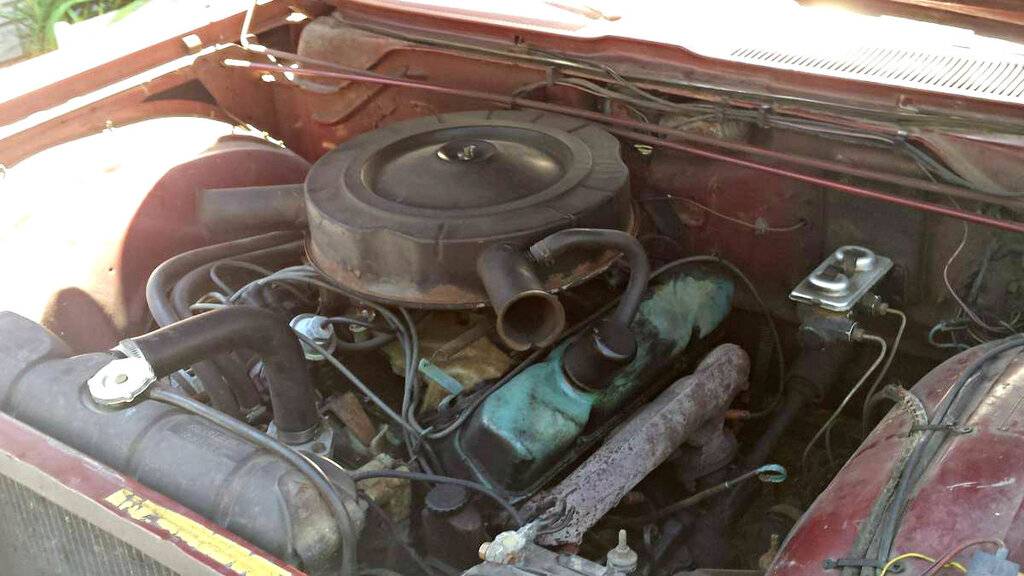 1967 Plymouth Fury III 383 4spd 4dr sdn red.002.jpg