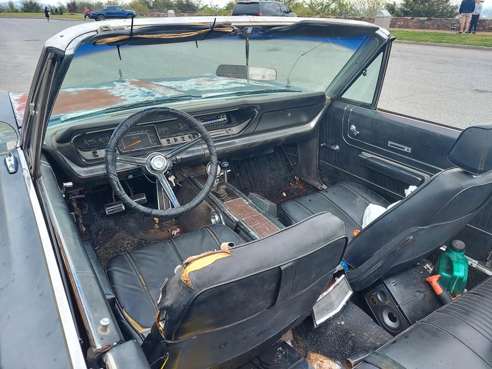 1967 Plymouth Sport Fury 2dr 4spd. Vert.001.jpg