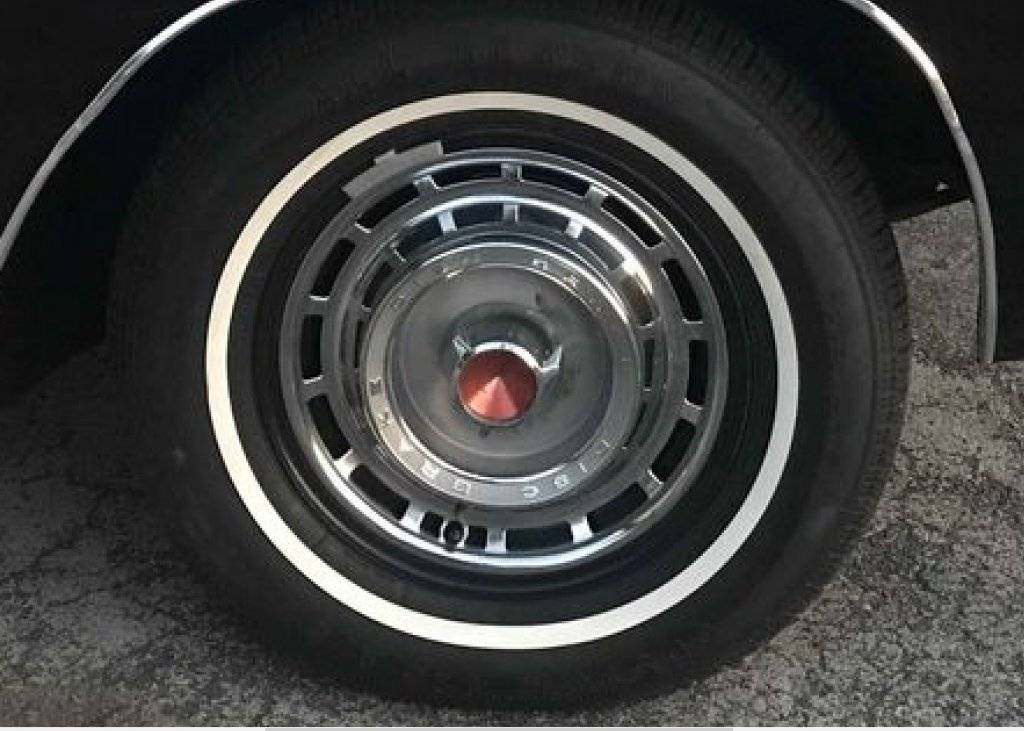 1967 Plymouth Sport Fury Fastop 440 Super Commando Disc Brake Wheels Covers.LRG.jpg