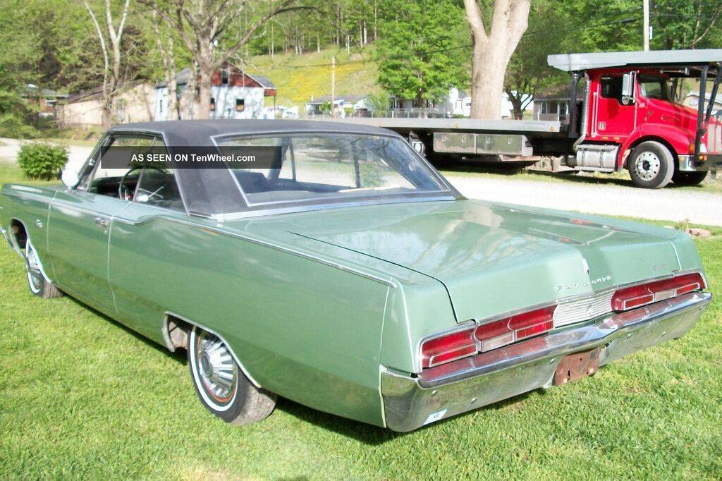 1967_plymouth_fury_iii_11_lgw.jpg