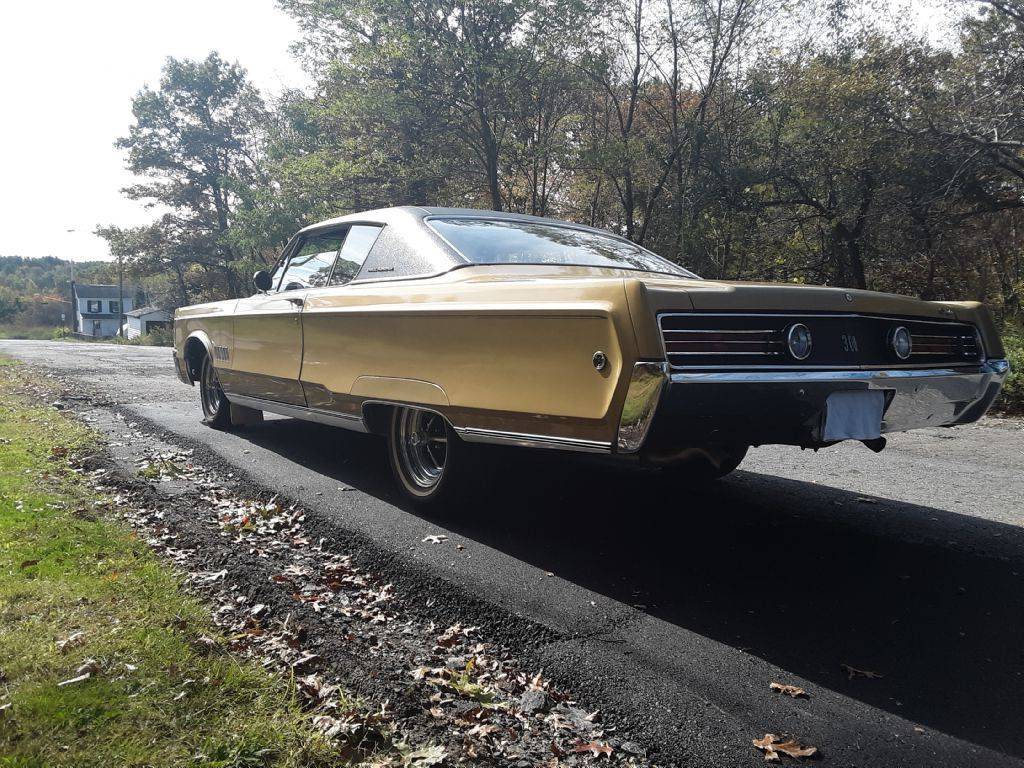 1968 Chrysler 300 2DR Hardtop 4spd.003.jpg